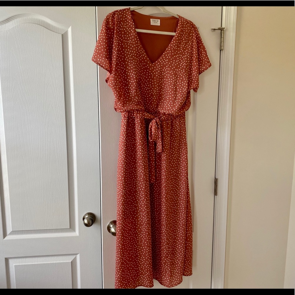 NWOT Sienna Sky Polka Dot Midi Dress, Size Large